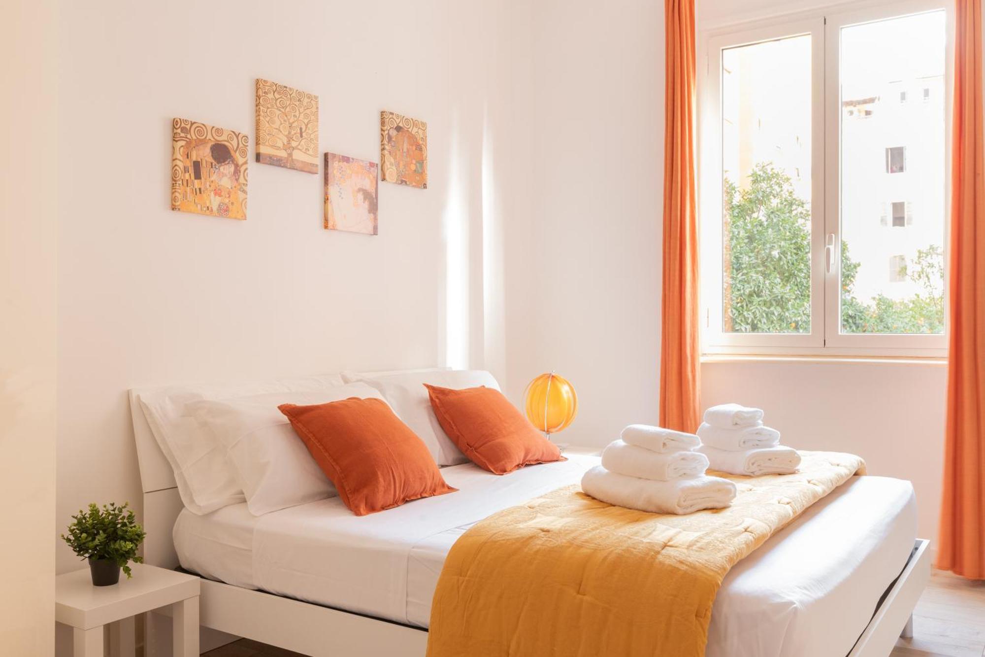 8 Min To Center - 400mt To Metroa, 4-6 Pax, 2 Bathrooms * Rom